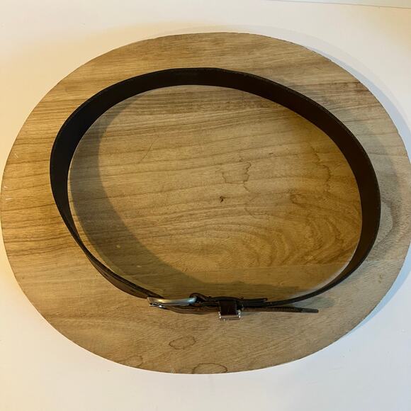 Guess Brown Distressed Genuine Leather Worn in Silver Buckle Belt Size Medium - Picture 7 of 11